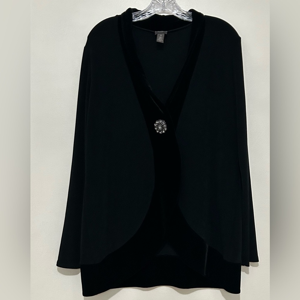 Chico's Travelers Women's Cardigan Black Velvet Trim Rhinestone Brooch Size 1